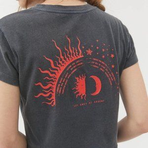 urban outfitters graphic tee